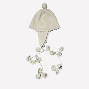 Peru Etnico Handknit In Peru Wool Ear Flap Off-White Hat With Flower-Shaped Ties